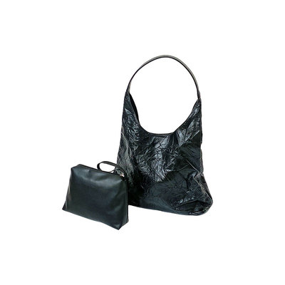 【粉红九周年专享】休闲简约风软皮托特包女大容量流浪包BB40192