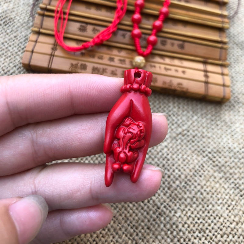 招财佛手帝王红本命年证书吊坠