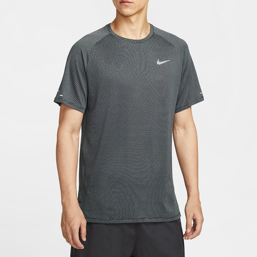 耐克Nike StrideDri-FIT 男子速干短袖跑步上衣HV2208