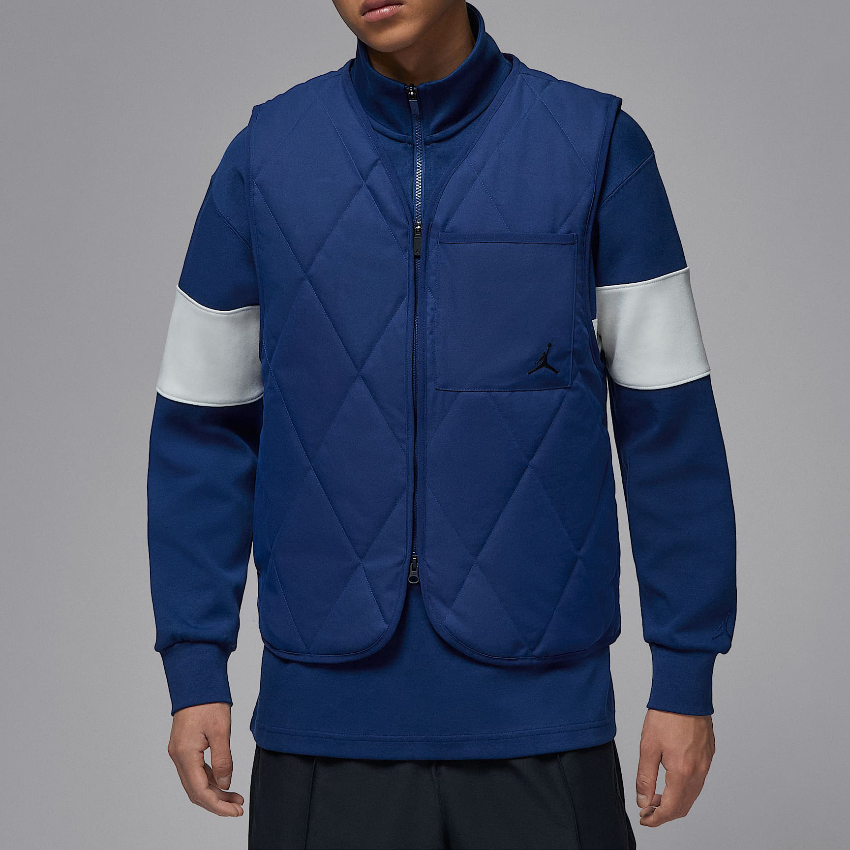 Nike/耐克乔丹JORDAN男子高尔夫绗缝宽松轻便棉服羽绒马甲HQ8680