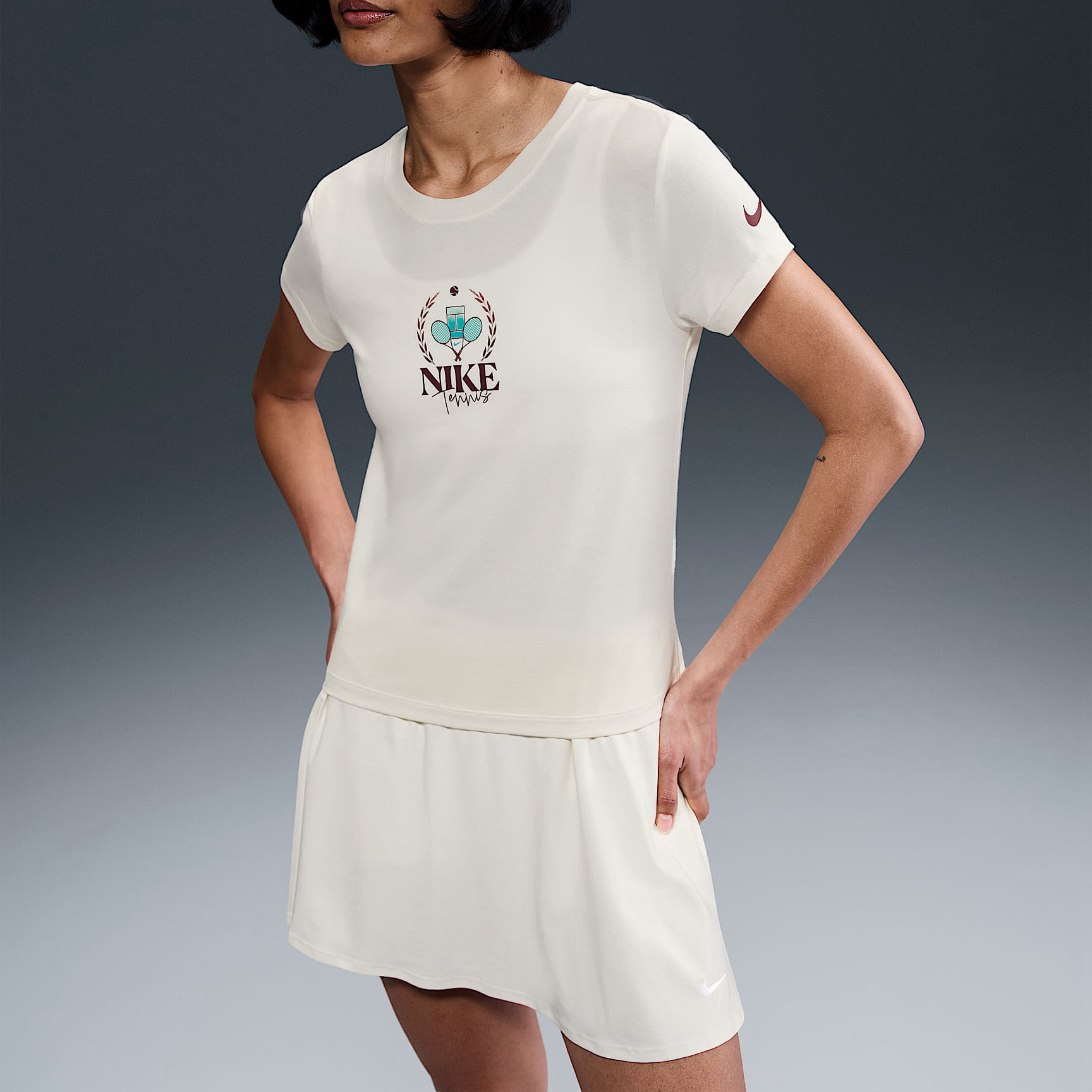 耐克Nike Slam女子修身版型短袖网球T恤HJ3817