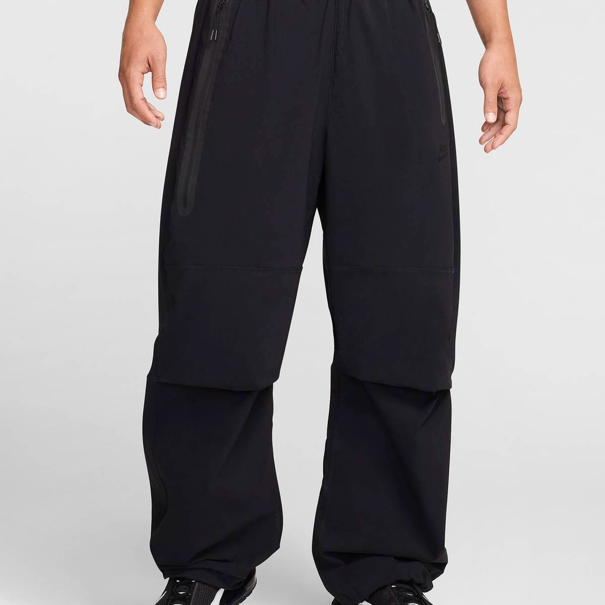 耐克Nike Tech男子梭织城市机能直筒长裤HM7159