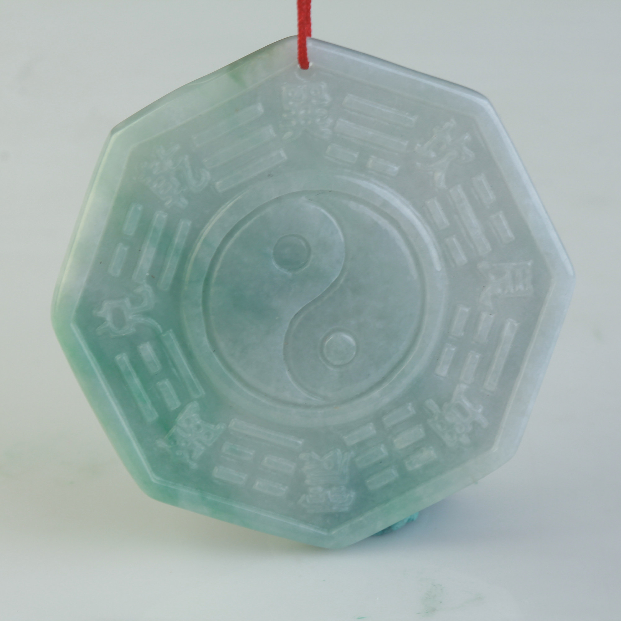 缅甸翡翠a货八卦吊坠 玉石风水周易八卦单面图挂件送证书
