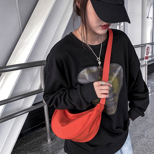 饺子包女斜挎帆布包复古小众设计韩版日系百搭腋下包尼龙单肩布包