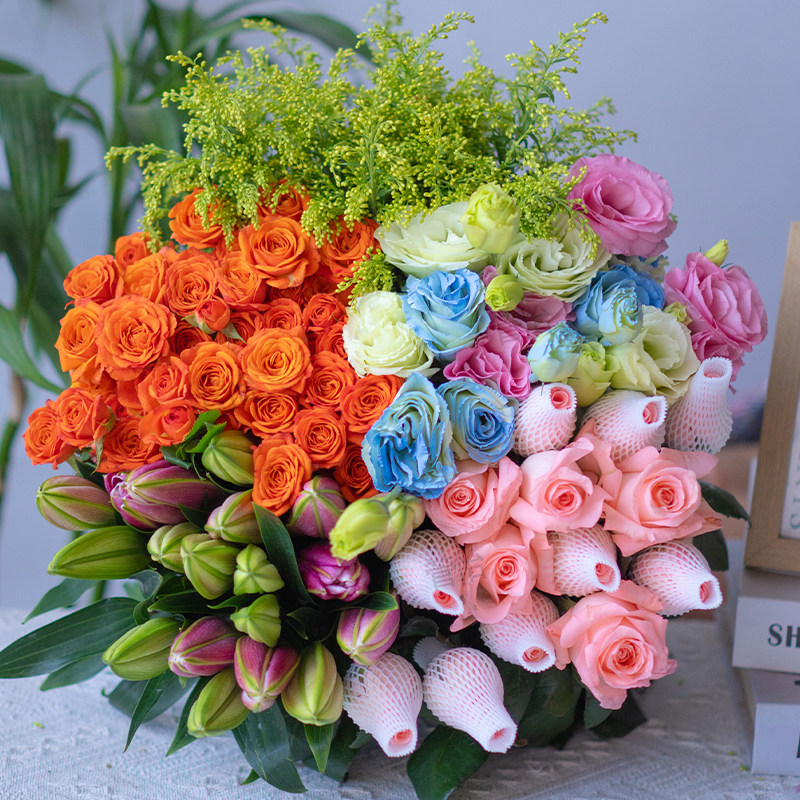 【爆款鲜花】粉玫瑰10枝+香水百合10朵+多头玫瑰3枝+洋桔梗+配草