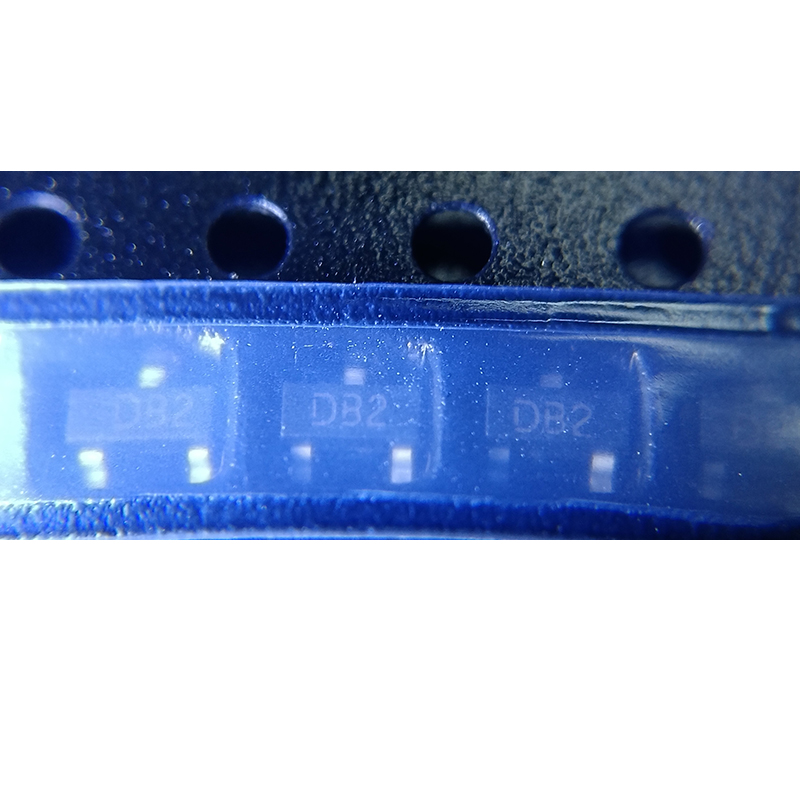 BAR43CFILM 丝印DB2 SOT-23 BAR43C 全新原装 贴片三极管 芯片IC