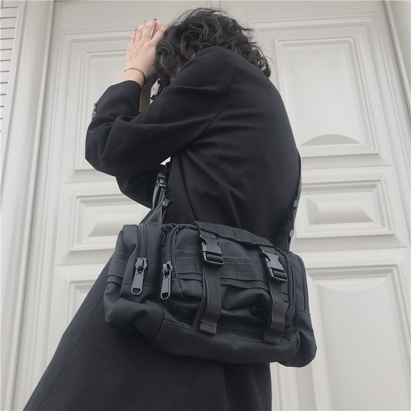 单肩包帆布机车街头户外