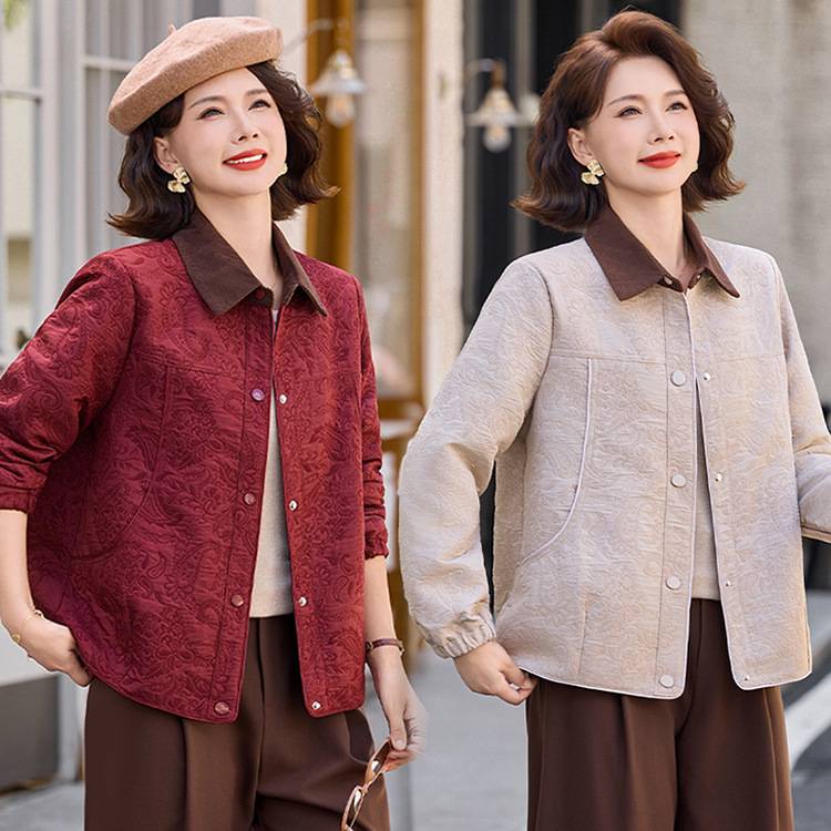 品牌专柜中年妈妈秋装2026新款翻领外套中老年女士春春季显瘦气质