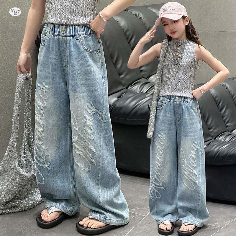 品牌专柜女童裤子2026年春夏新款字母磨毛牛仔裤中大童时髦阔腿裤