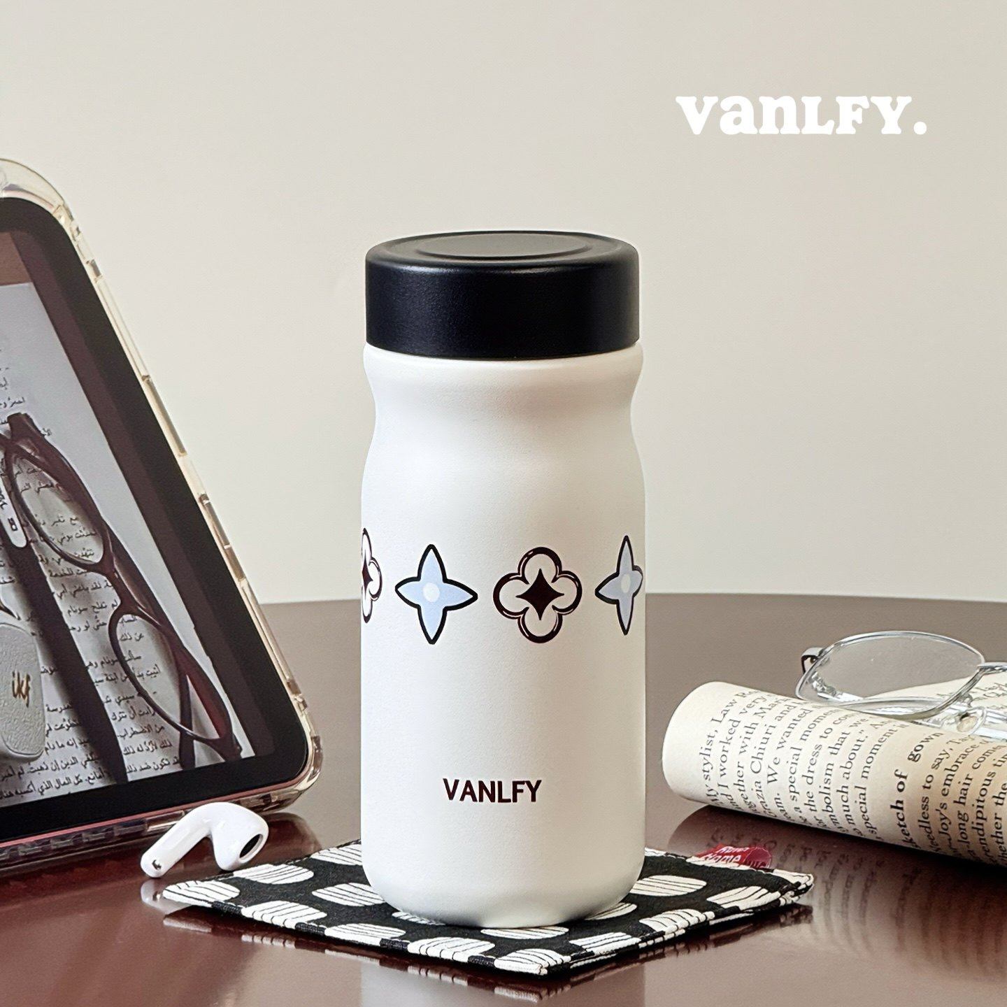 ins风高颜值保温杯女生小巧口袋杯2025新款复古老花水杯情侣款,餐饮具,保冷/保温杯,淘宝优惠券,粉丝福利购,淘宝优惠卷