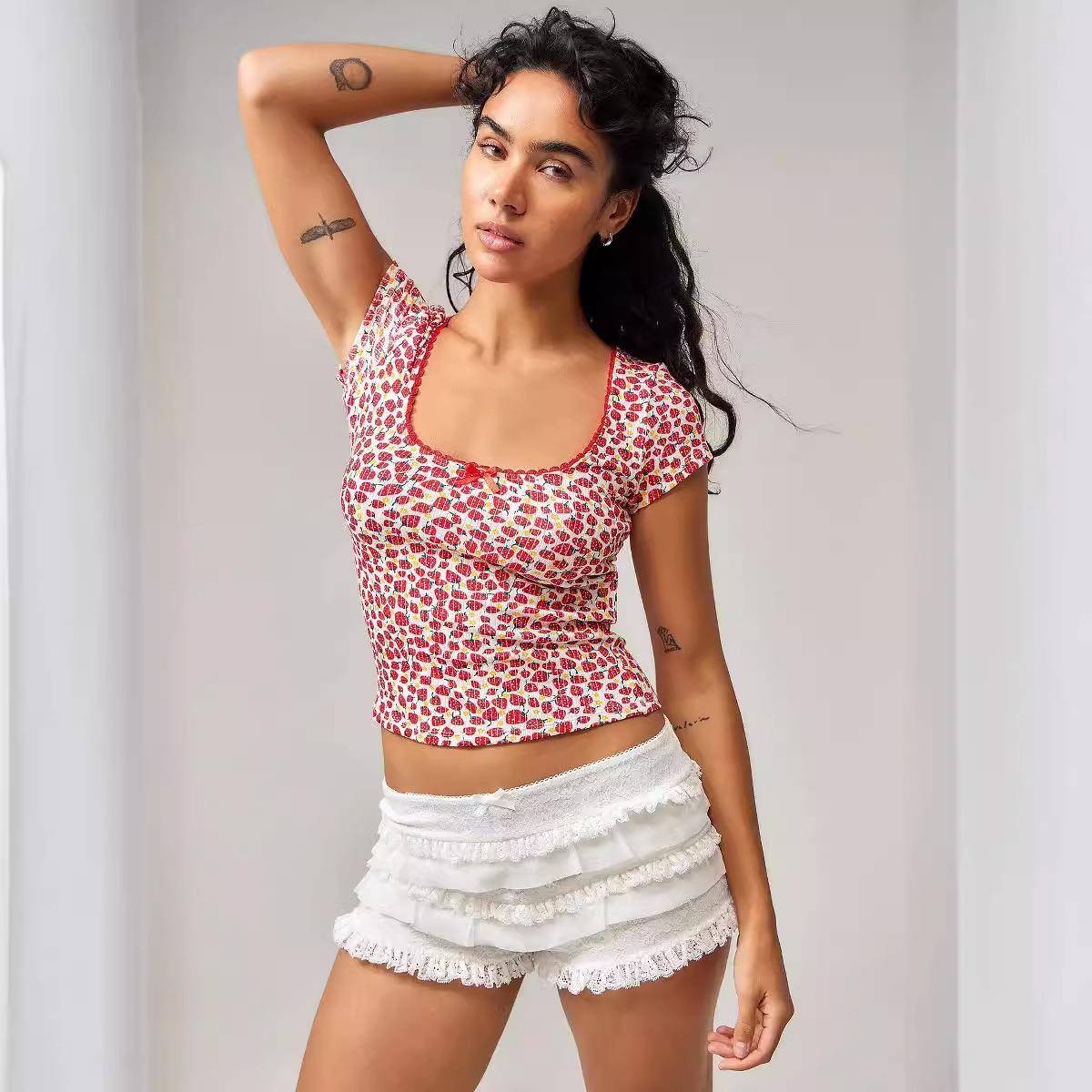 Layered cake stacking shorts hot pants lace lace lace shorts