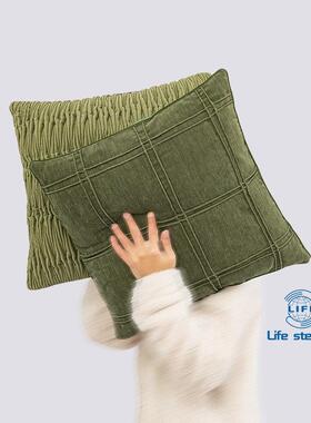 Light Luxury Green Home Sofa Throwing Pillow with Soft Decor