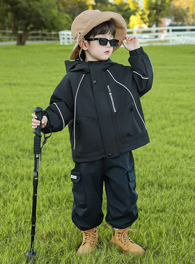 英国KABEI TREE男童冲锋衣三合一外套2026新款春秋装儿童黑色上衣