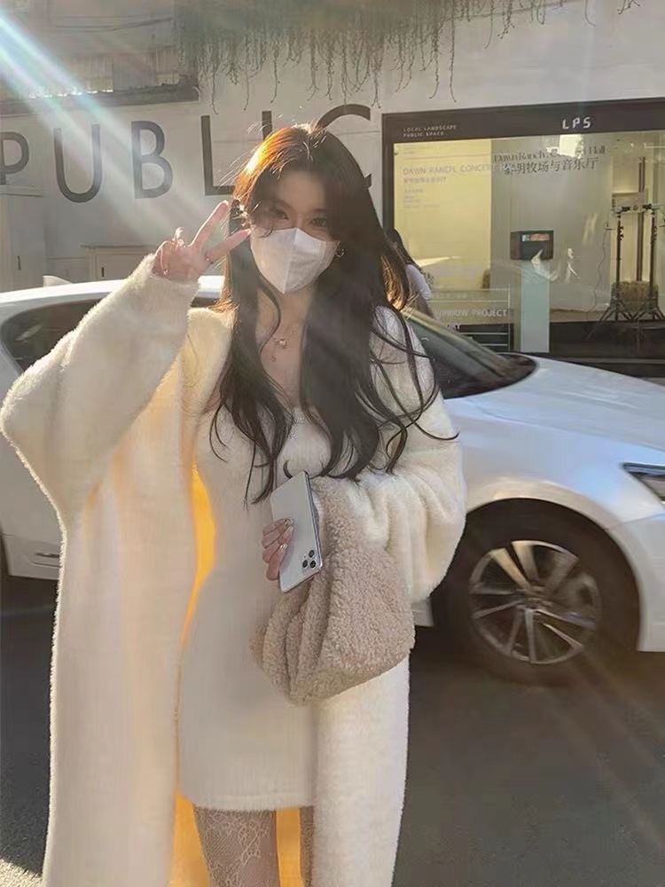 反季亏本清仓特卖女装秋冬中长款毛衣百搭宽松过膝水貂绒开衫外套