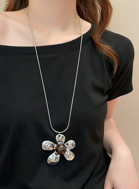 重工金属花朵长款项链女