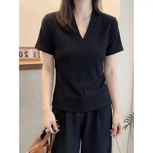 美式正肩性感V领显瘦短袖t恤夏季女款气质大码修身百搭纯欲风上衣