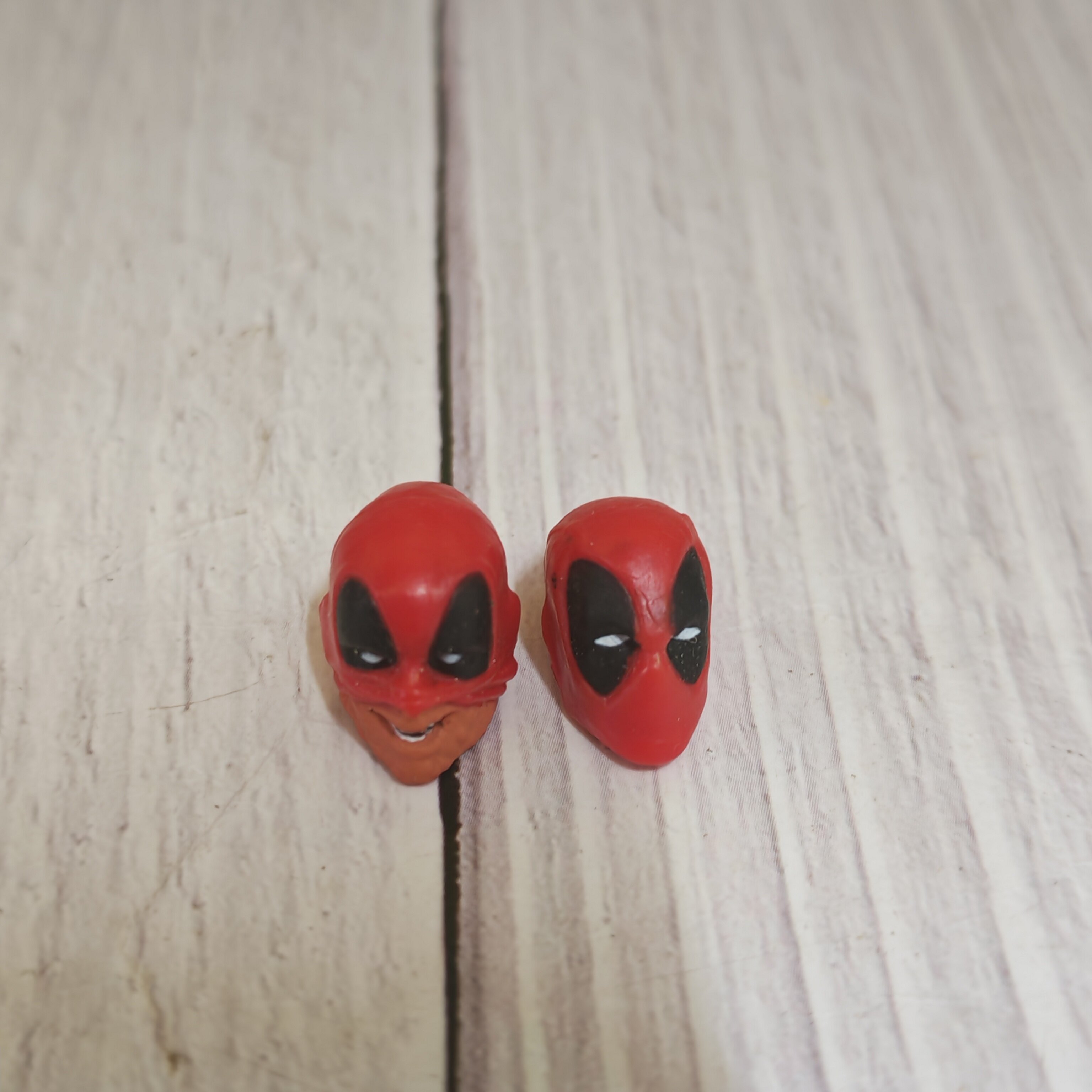 正版散货 死侍头雕 3.75寸盒蛋/扭蛋/联名摆件