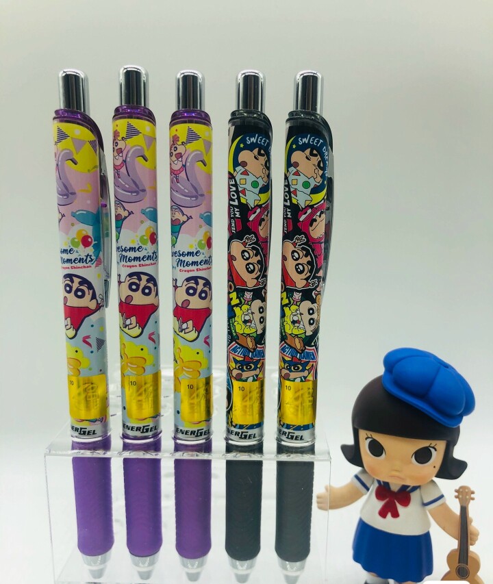 日本pentel派通l蜡笔小新限定款bln75cs速干按动中性笔黑色0.