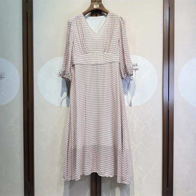 真丝乔琪清新印花V领九分袖桑蚕丝百搭减龄气质双层连衣裙