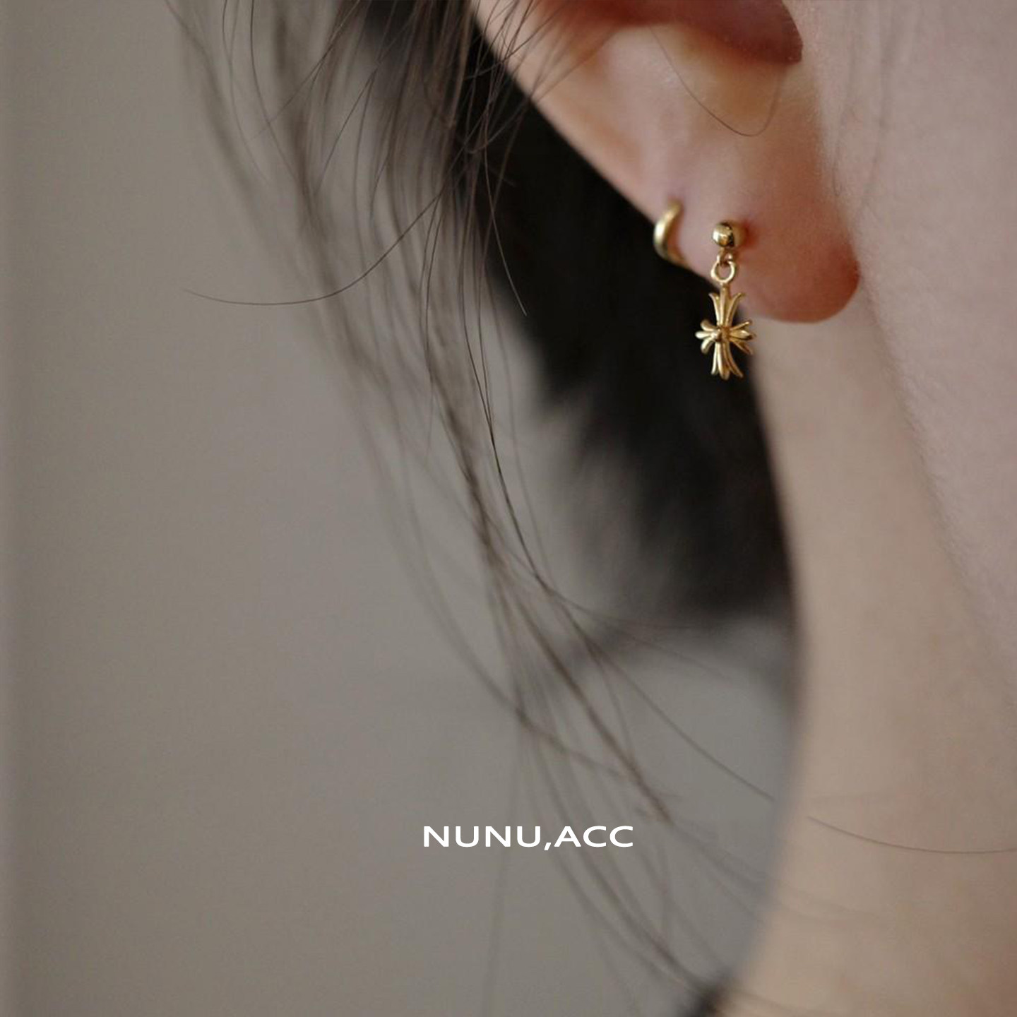 NUNU 超mini十字架吊坠耳钉s925纯银耳骨钉小耳朵边缘耳饰耳环女