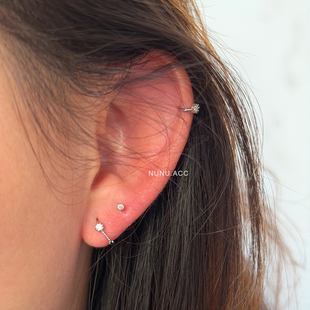 NUNU 睡觉免摘迷你小耳朵耳骨环耳皮钉麻花锆石细款耳圈边缘耳饰