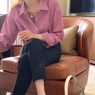 现weloveeva韩代  属于秋天的颜色~好看梅子粉基础宽松衬衫