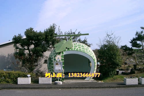 创意户外超大型仿真玻璃钢哈密瓜雕塑树脂造型屋水果房子装饰摆件