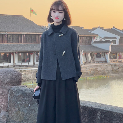 高端羊毛双面呢大衣女2024年秋冬翻领气质简约短款毛呢外套小个子