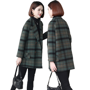 2023年秋冬新款气质双面呢中老年妈妈羊毛大衣女流行格子毛呢外套