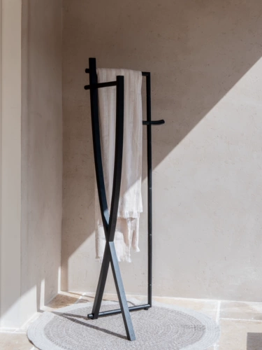 听栖 · Хорошая буква вешалка для одежды | Высококачественное изящное древесина. Использование дизайнера в стиле Wasabi.