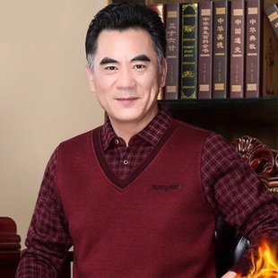 男士本命年假两件冬装毛衣中老年爸爸装加绒加厚针织衫红色衣服