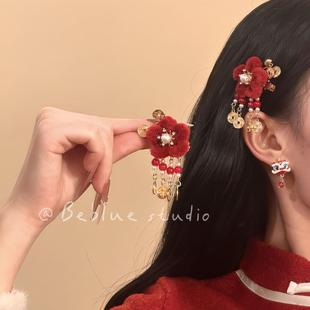 有钱花_新年红色绒花发夹女铜钱流苏金色侧边夹新中式氛围感头饰