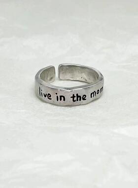 live in the moment活在当下文字戒指个性简约小众设计时尚指环