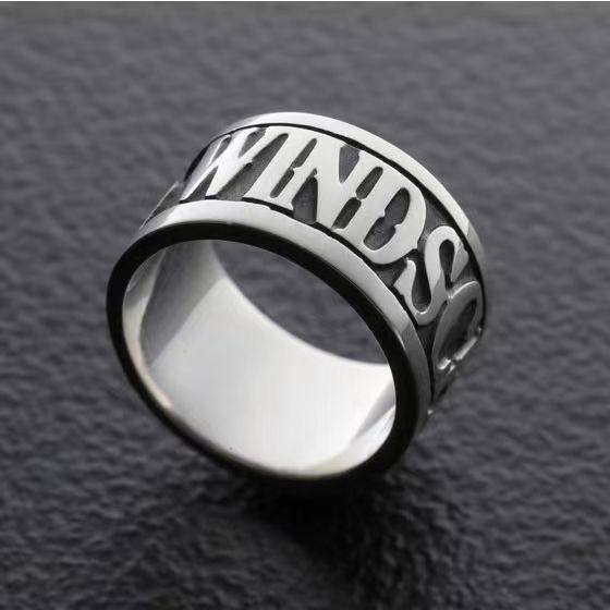 假面骑士W 左翔太郎同款 宽面字母饰品开口戒指ins原创设计