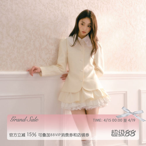 香槟色缎面娃娃领蓬蓬裙套装