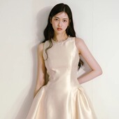 RECIT 米黄色光泽感缎面立体手工珍珠千金少女公主摆蓬蓬连衣裙