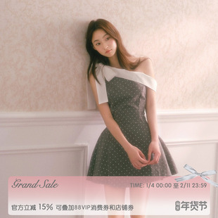 RECIT 烟灰色波点斜肩小众连衣裙女冬季蝴蝶结千金收腰蓬蓬短裙子