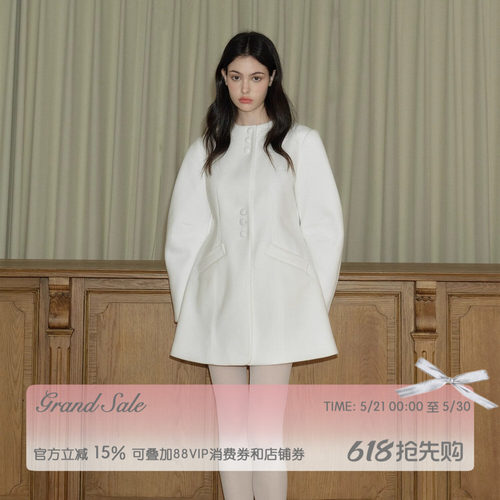 纯白毛呢中长款少女千金