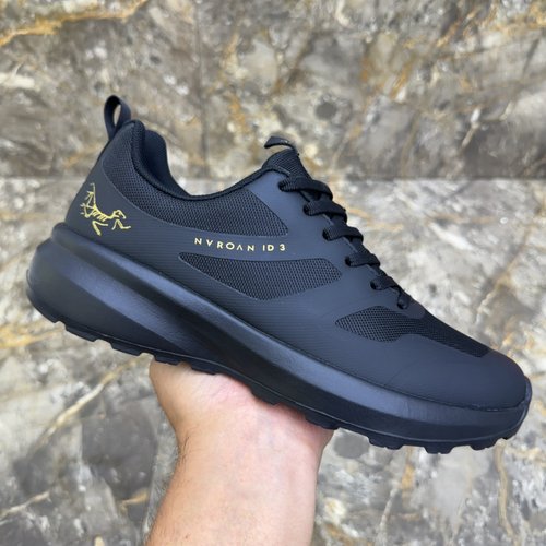 2025新款户外防水越野跑鞋