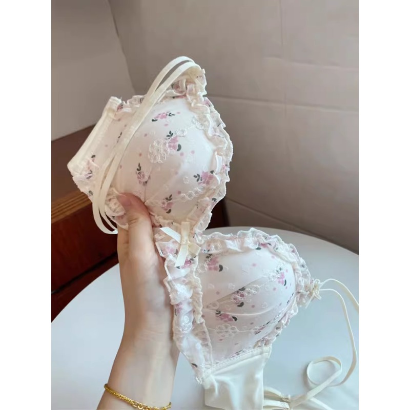 日系甜美碎花内衣少女小胸平胸聚拢显大无钢圈纯欲蕾丝美背文胸薄