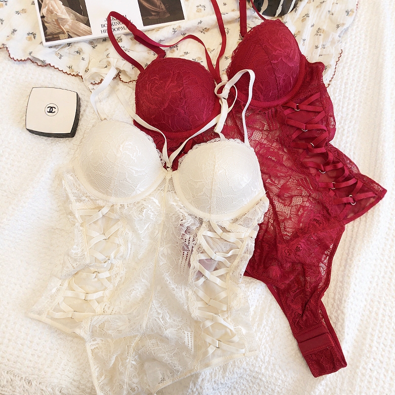 法式性感蕾丝绑带镂空聚拢塑身衣显瘦连体内衣女小胸显大文胸套装