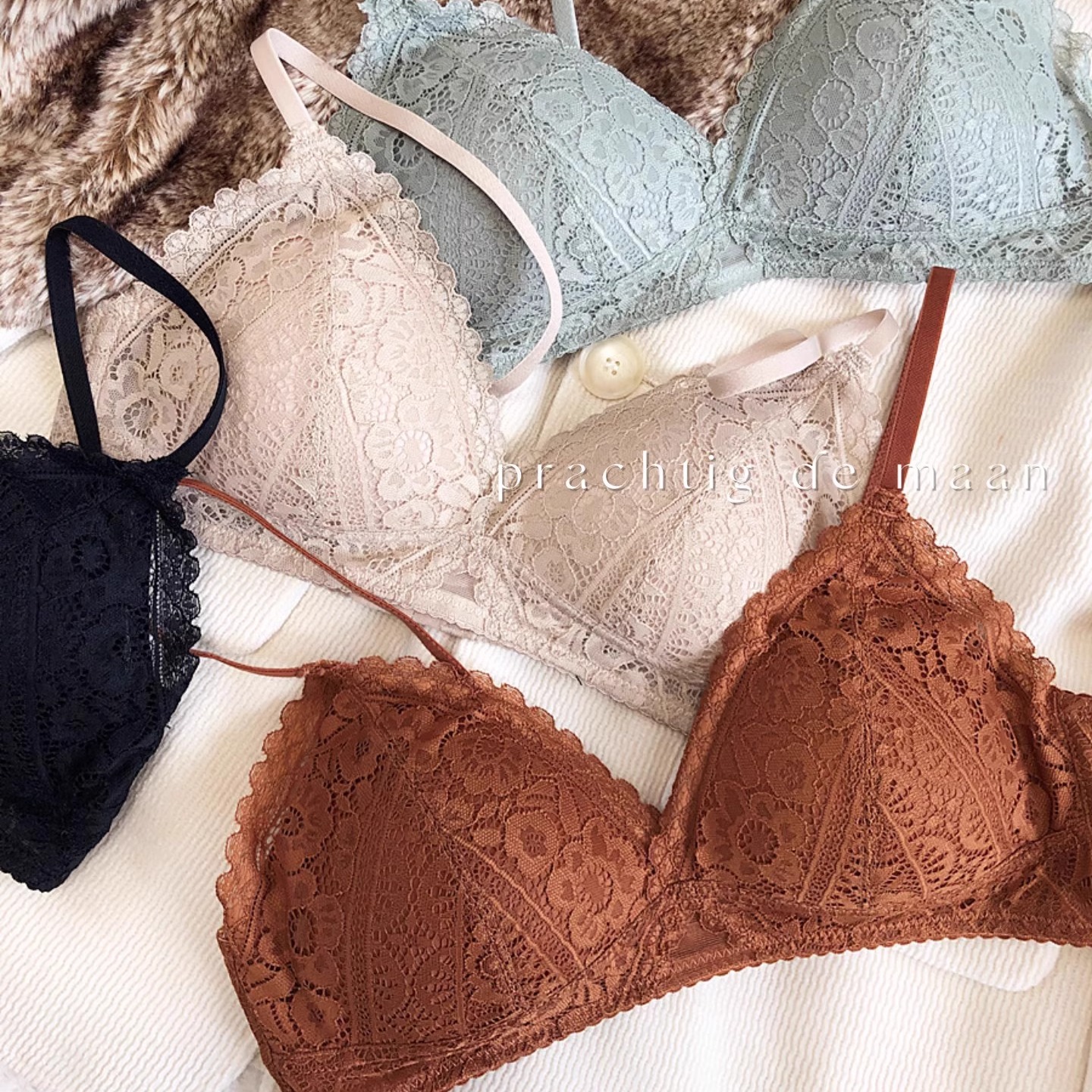 2024秋冬蕾丝无钢圈三角杯上托薄款大胸显小内衣性感透气文胸奶罩