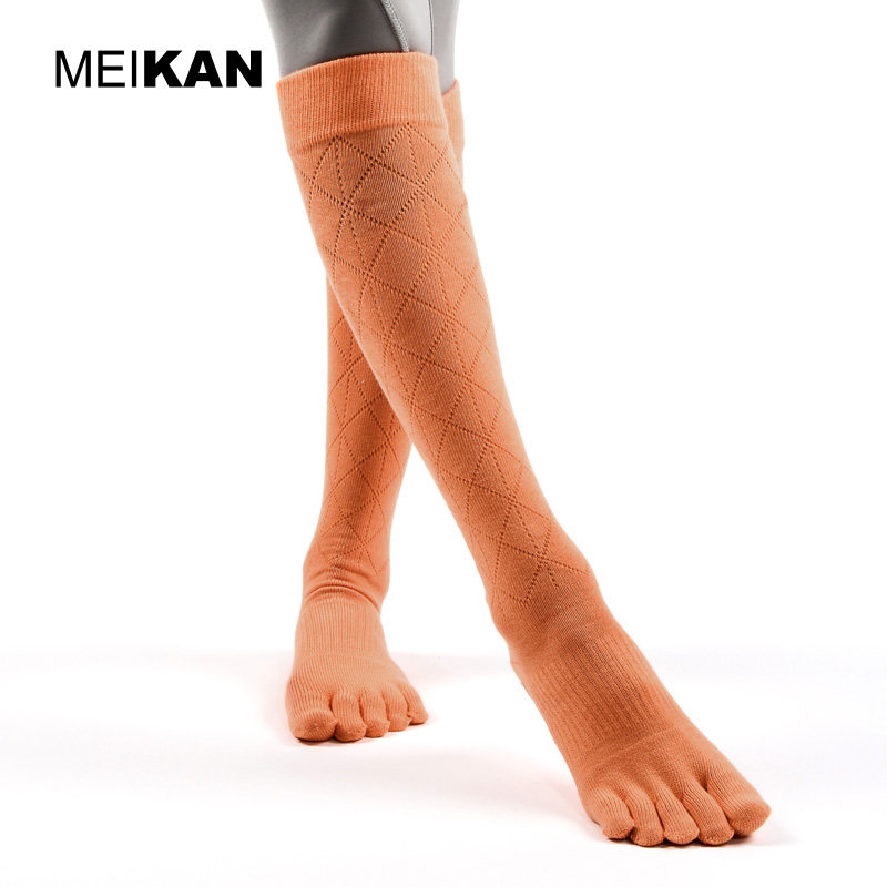 中长筒硅胶纯棉室内女不掉瑜伽袜