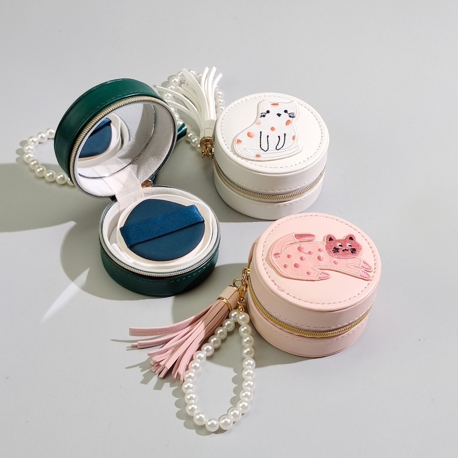 适用6.7CM内高级皮革带镜气垫替换芯内胆外壳通用收纳空盒便携壳,彩妆/香水/美妆工具,化妆/美容工具,淘宝优惠券,粉丝福利购,淘宝优惠卷