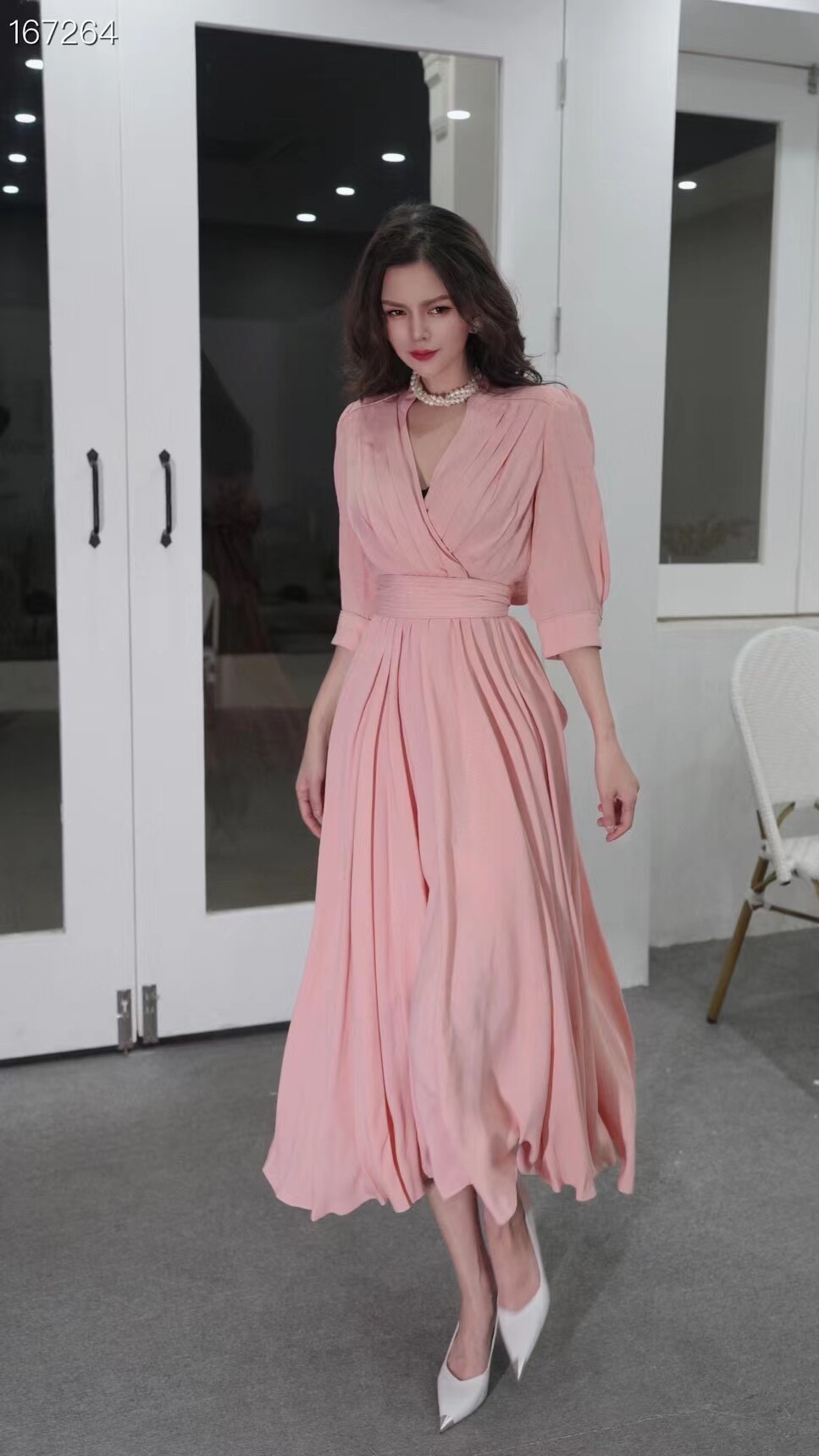 jw大爆款连衣裙蜜桃粉色玫红色爱玛橘经典黑女神百搭显瘦显高系带