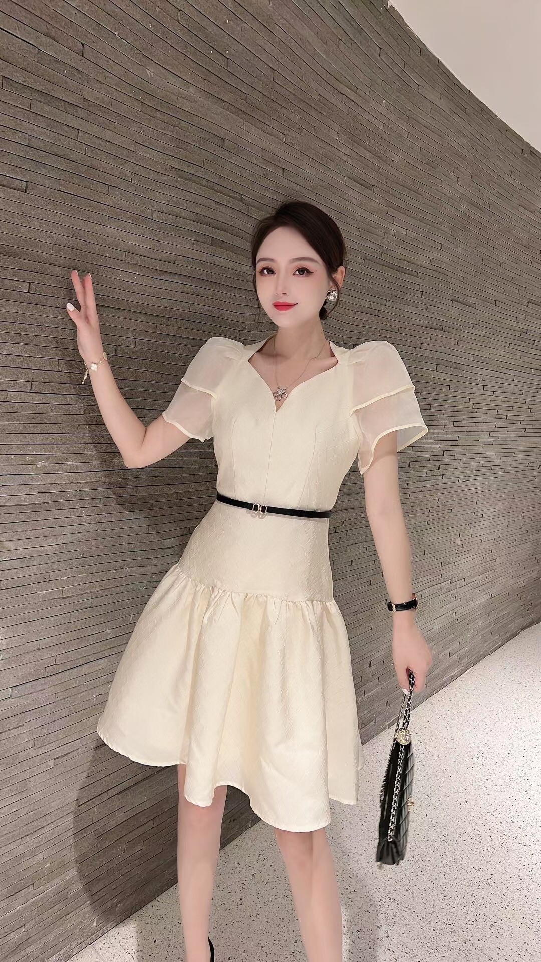 JW优雅女人味小礼服蓬蓬连衣裙配送腰带黑色 米白色