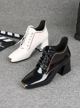 现货35.39.40码2023春季新款女鞋欧美时尚漆皮系带粗跟中跟单鞋女