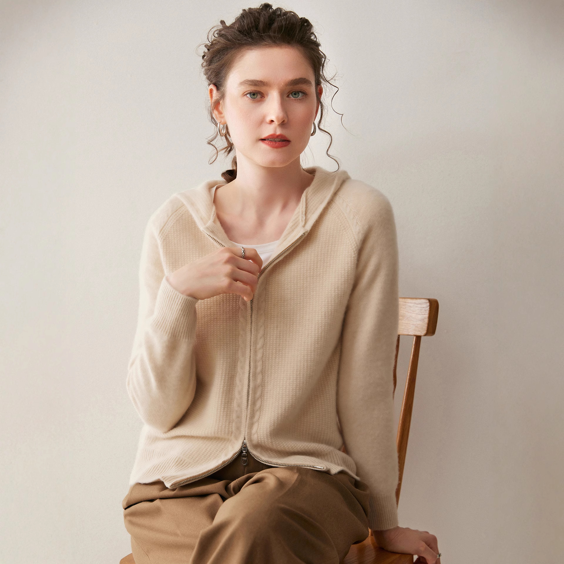 100%纯山羊绒衫女连帽插肩麻花加厚开衫拉链针织宽松百搭毛衣