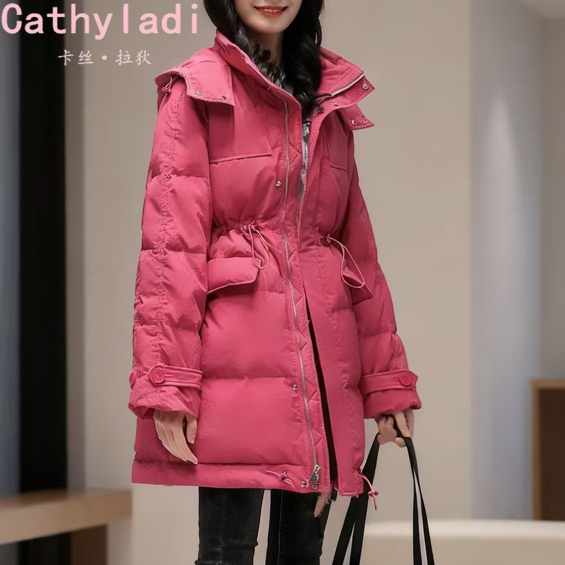 CATHYLADI玫红色中长款羽绒服2025年冬季时尚加厚连帽保暖外套女