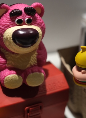 草莓熊仔存钱罐模型公仔装饰摆件